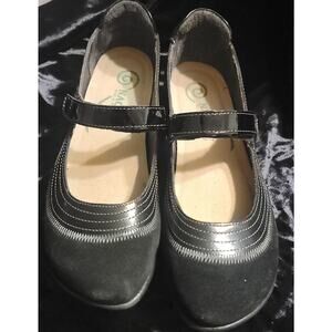 Naot Kirei Mary Jane Black Madras/Black Suede/Black Patent Size 6 (37)